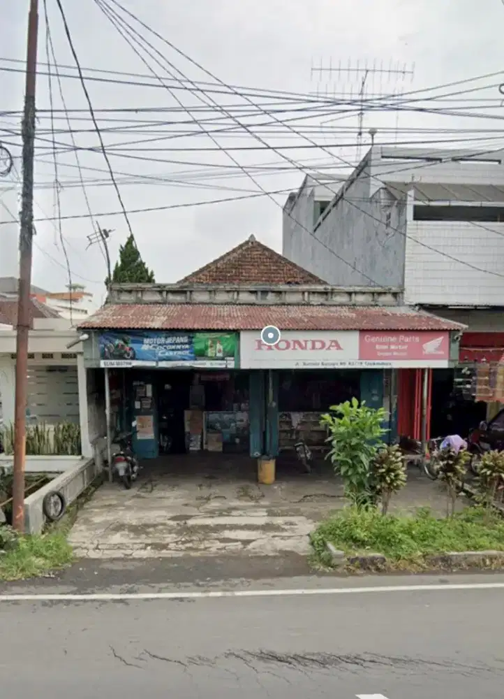 Dijual rumah tinggal + Toko di Jalan Sutsen Tasikmalaya