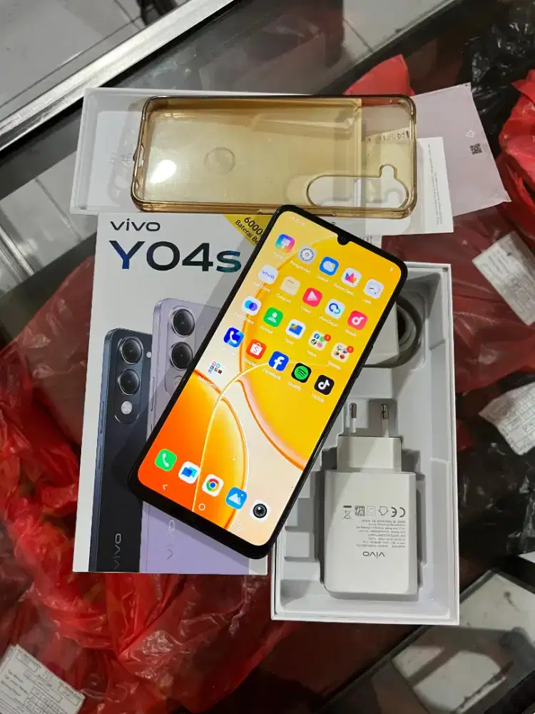 Vivo Y04s/ram 4+4/64 GB