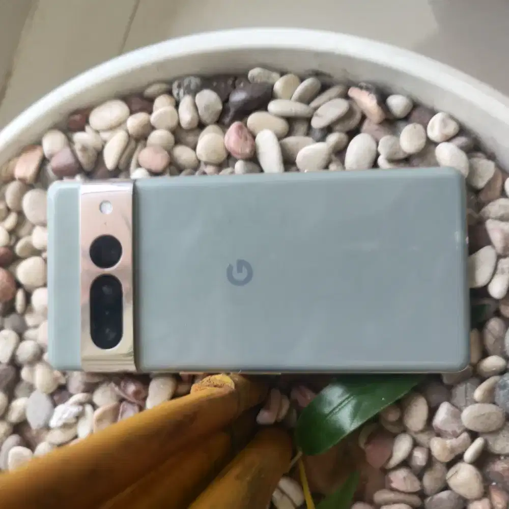 jual Google pixel 7 pro lcd rusak bahan atau dibenerin jadi untung