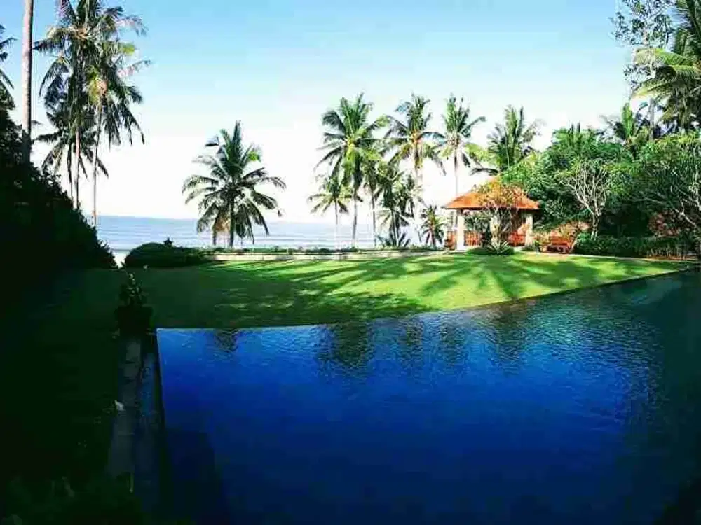 Villa Mewah Tepi Pantai Soka Tabanan 6KT SHM Lengkap