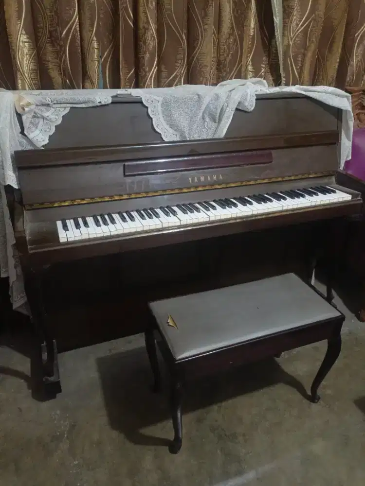 Di jual piano bekas merk yamaha seri Lu-110 T
