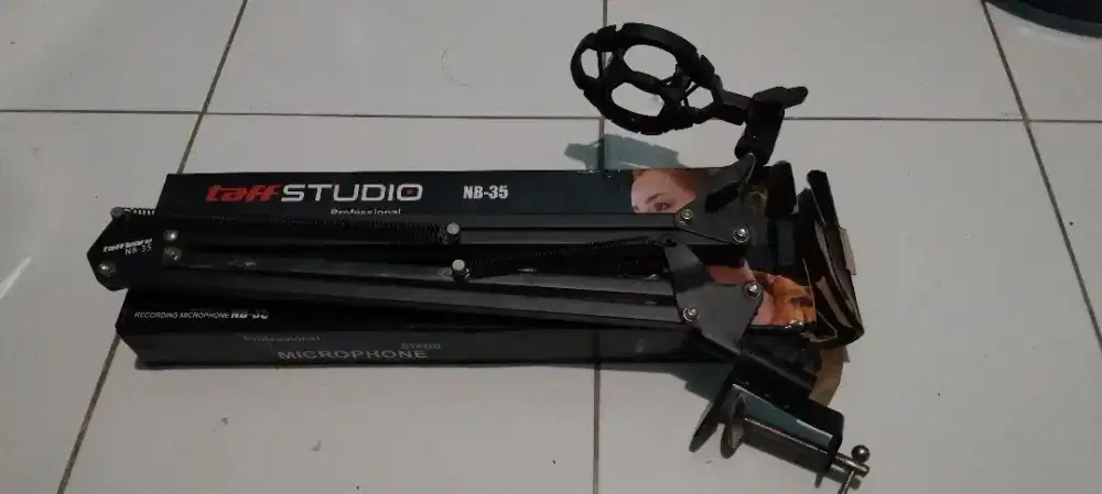 Stand mic taffware studio NB -35 neet
