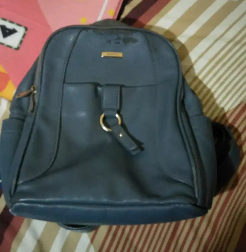 Tas Punggung Elizabert