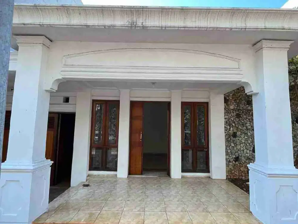 Dijual Rumah Luas Strategis Siap Huni di Cempaka Putih Jakarta Pusat