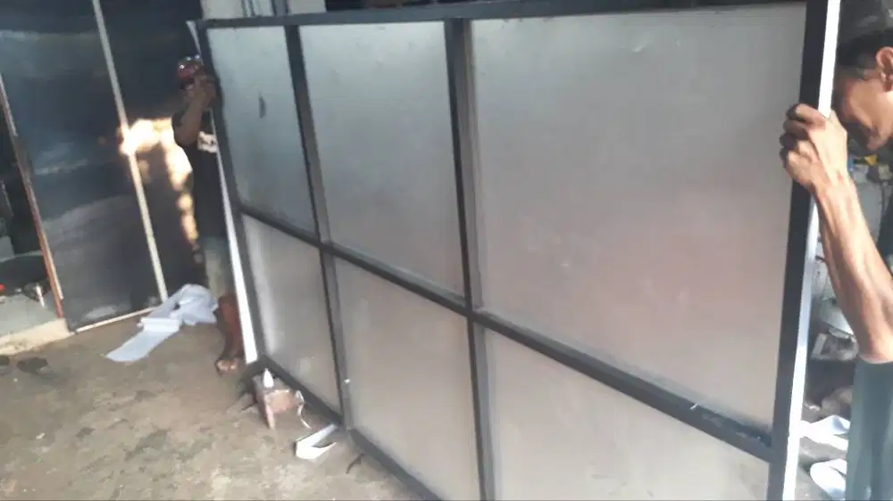 Las Kontruksi Reklame Neon box & signane papan nama huruf timbul Solo