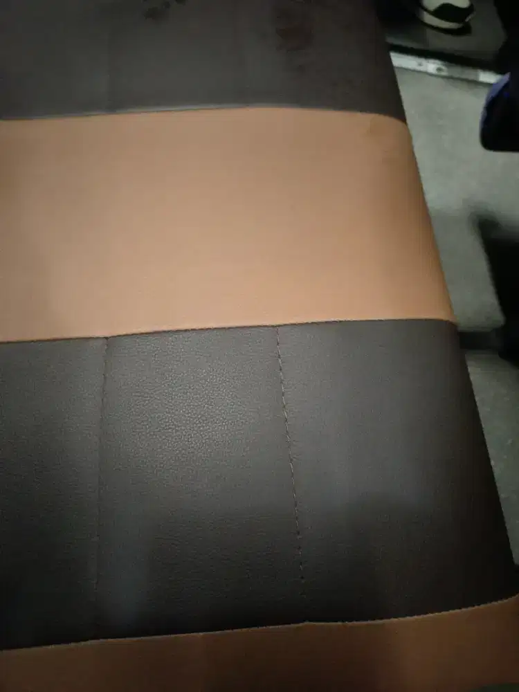 Dicari pengasuh anak umur 2 & 6 tahun.