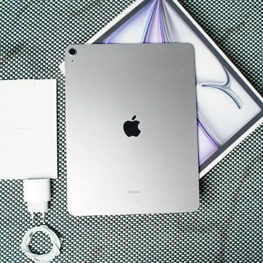 iPad Air 13 inch M2 Hb 100% ex iBox Like New