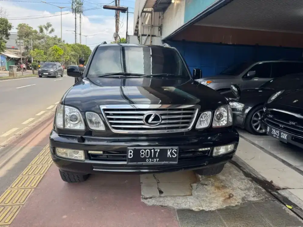 Lexus lx470 th 2004 AT