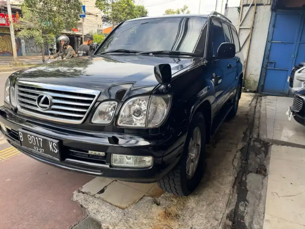 Lexus lx470 th 2004 AT