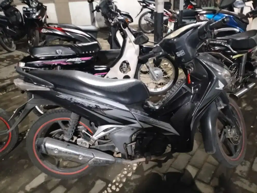 Supra helm in injeksi THN 2012 plat AB Bantul