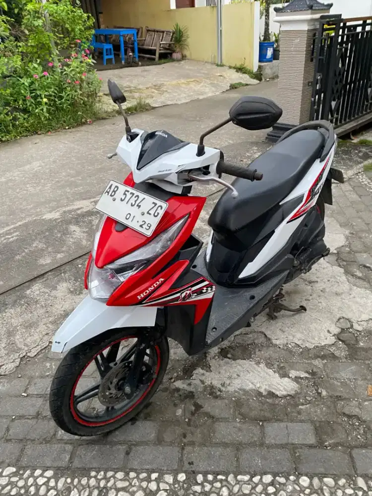 Beat thn 2019 plat AB Bantul