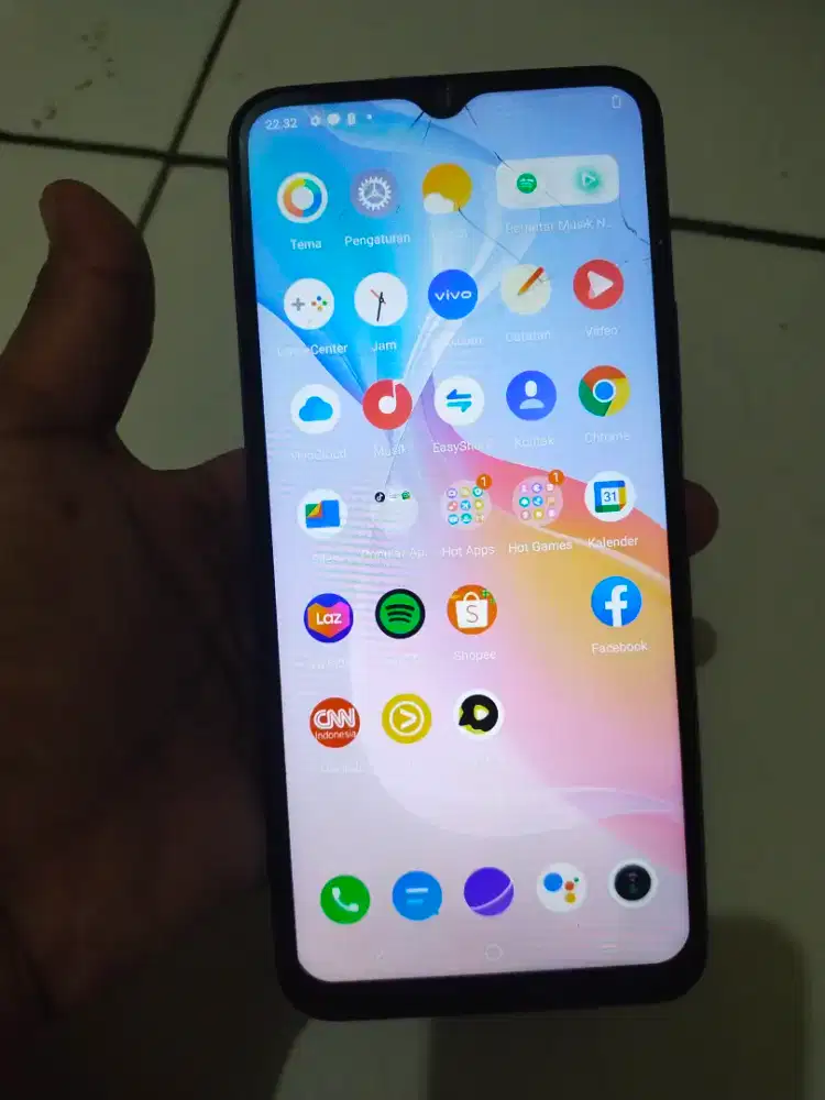Vivo Y21  4/64  minus retak tp ga ngaruh sentuhan normal nokendala