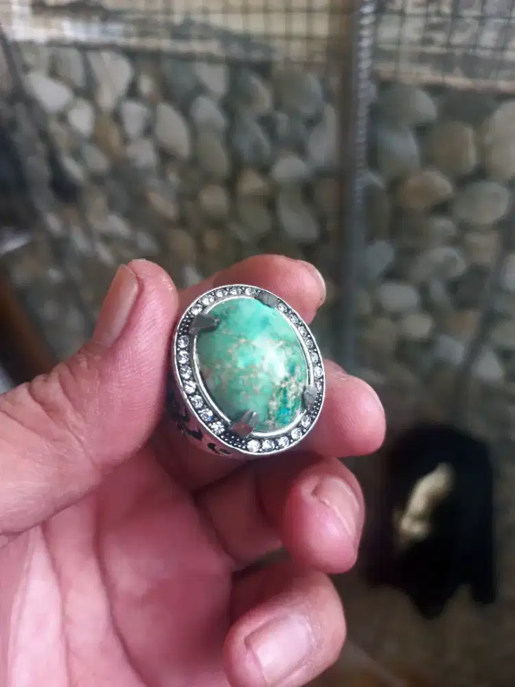 Pirus Persia Lawasan