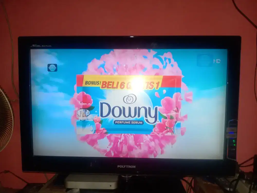 Tv lcd Polytron 32 analog murah