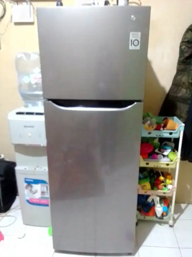 Dijual ‼️ kulkas LG 2 pintu