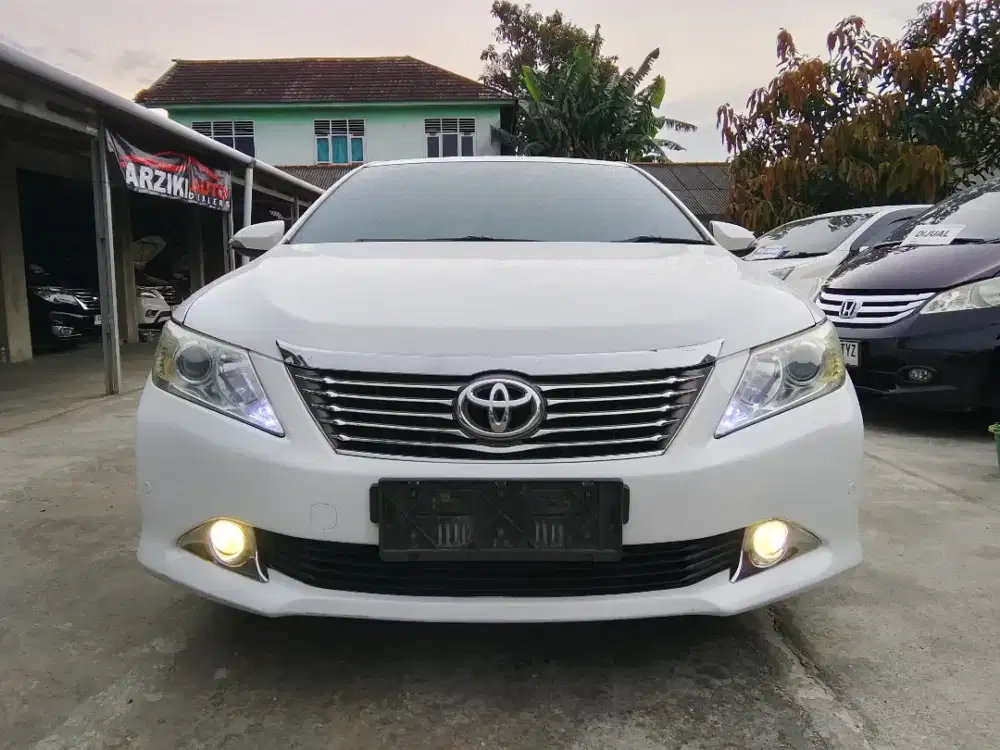 Camry V 2.5 2012 tk