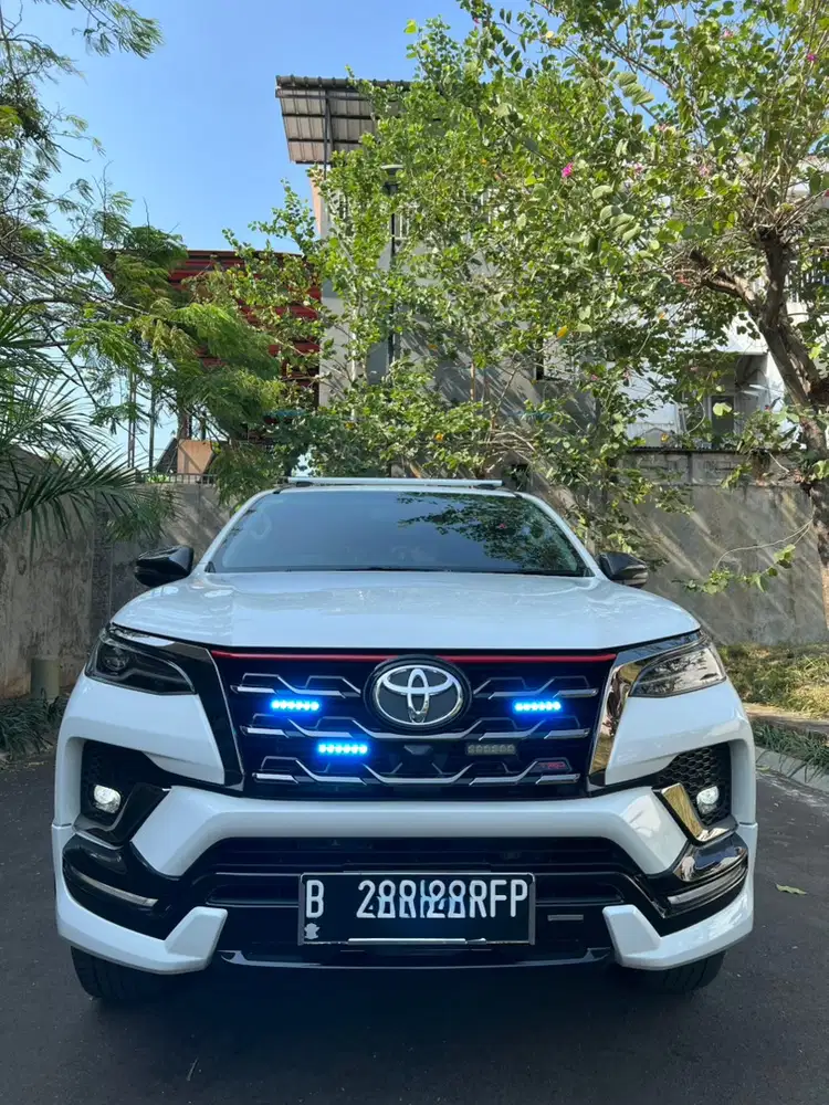 Toyota Fortuner VRZ TRD 2.4 A/T Last Edition 50 Tahun Toyota 2021