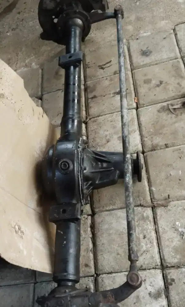 Gardan depan jimmy sumbu lebar