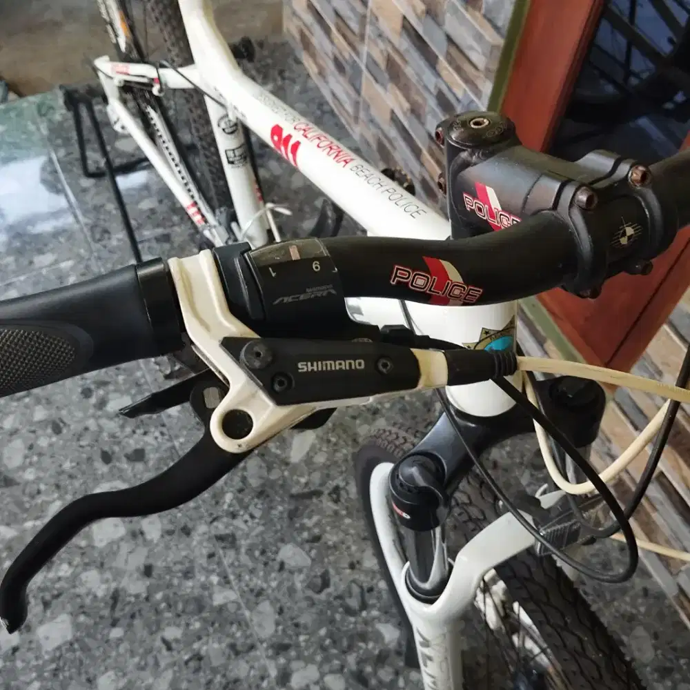 Police 911 sudah full alloy