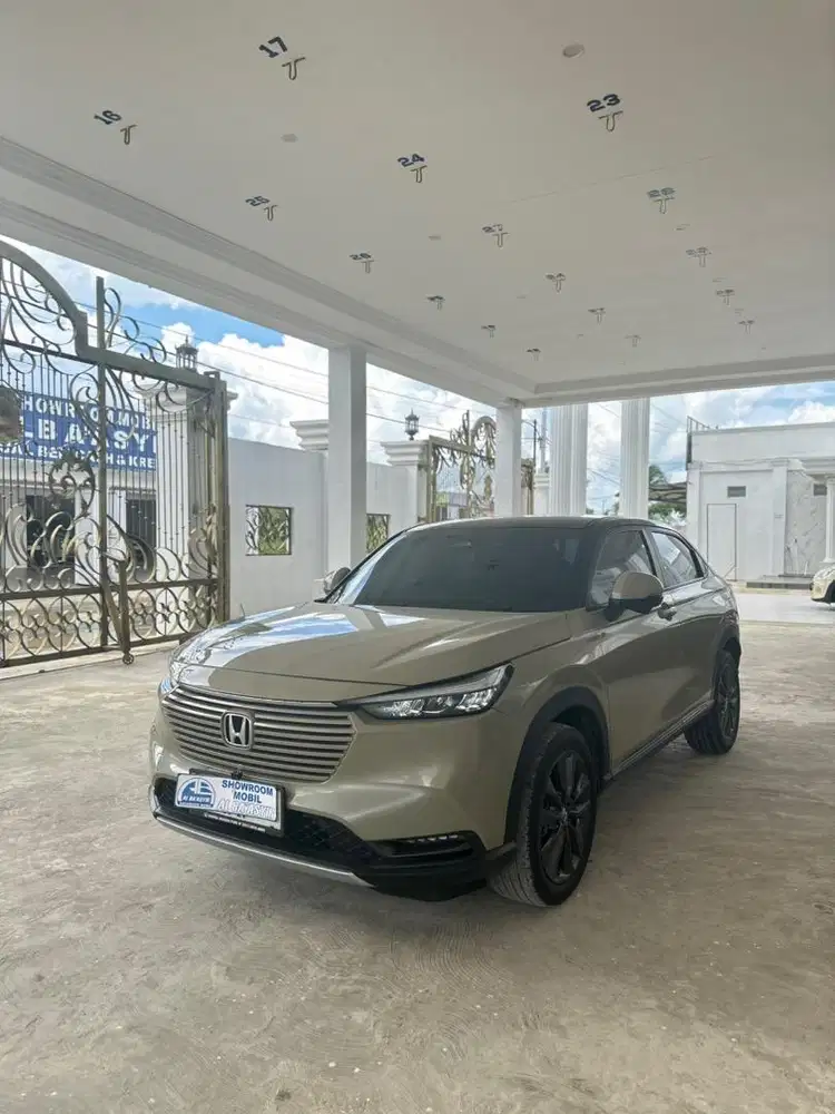 Honda hrv 1.5 SE CVT 2022 sand khaki