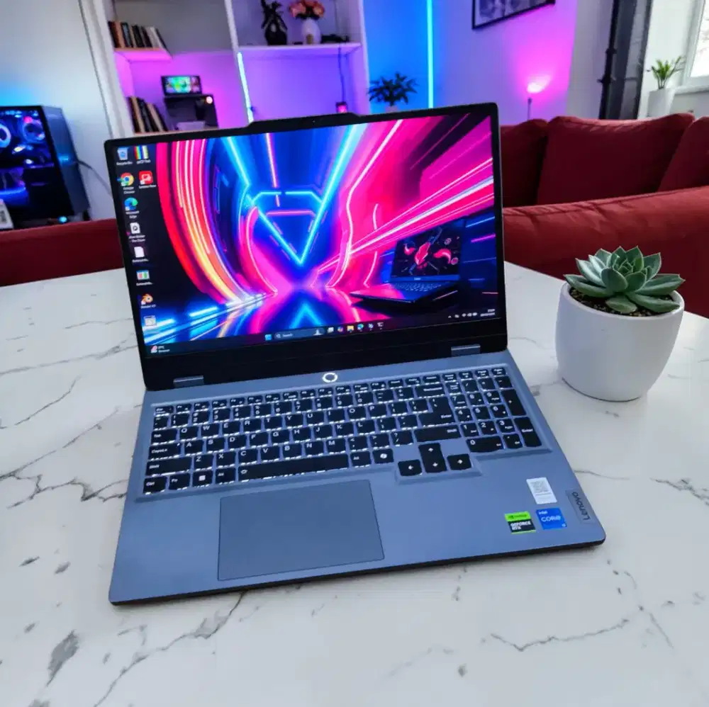 Laptop Lenovo LOQ GEN 12 RAM 12GB DDR5 SSD 512GB VGA NVIDIA RTX 2050