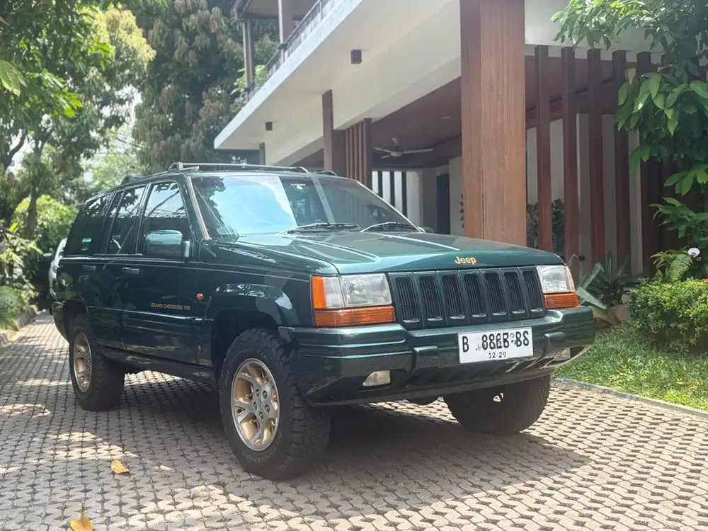 Grand Cherokee ZJ Pristine Condition!!