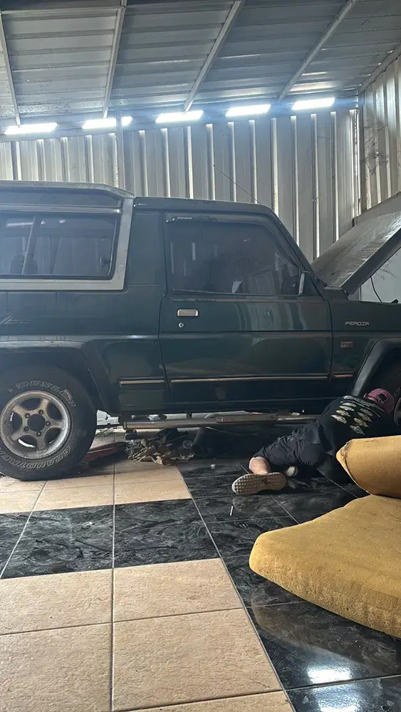 Daihatsu Feroza 1996 Bensin