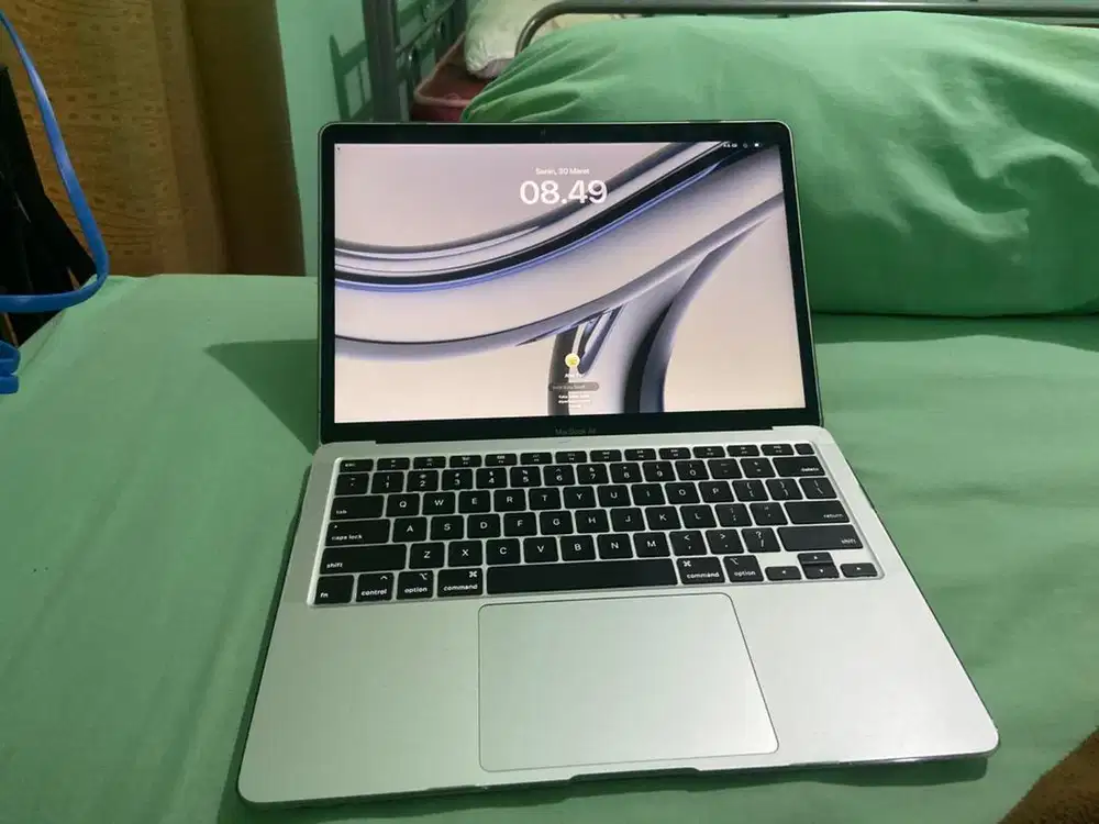 Jual Macbook 2020