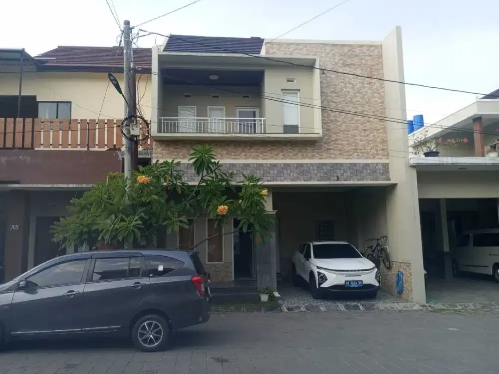 Makamhaji Residences perumahan cluster elit di dekat Gentan Solo jalan lebar rumah siap pakai bonus furniture komplit