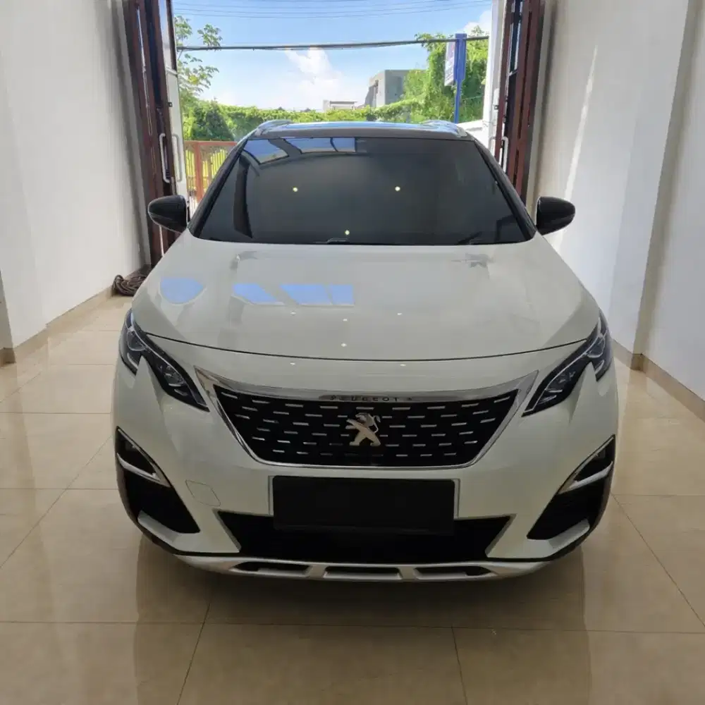Dijual Peugeot 5008 pmk 2020