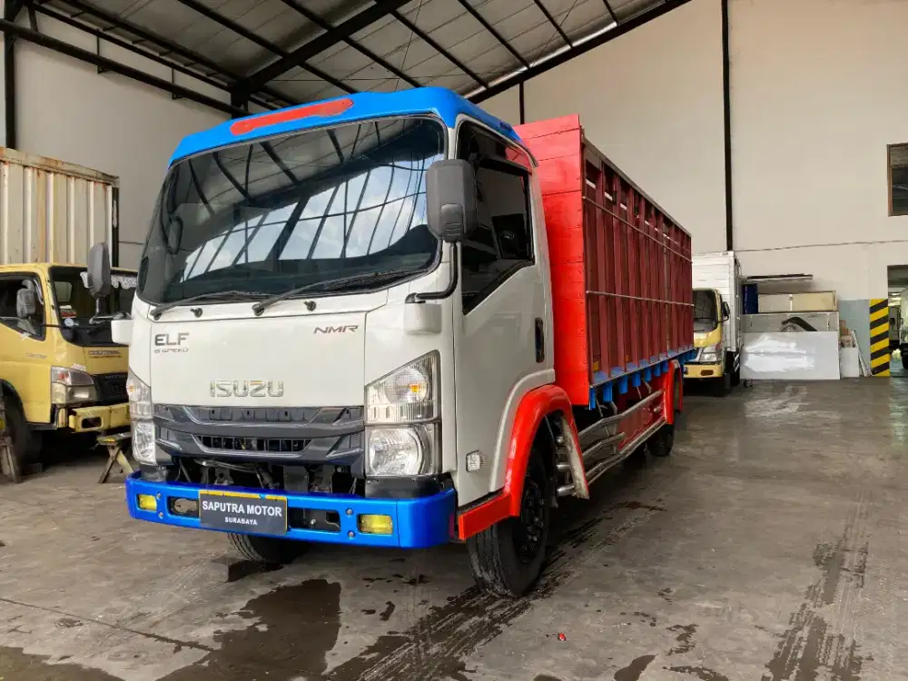 Truk Isuzu ELF 6rdLong Th2023 Bak Kayu