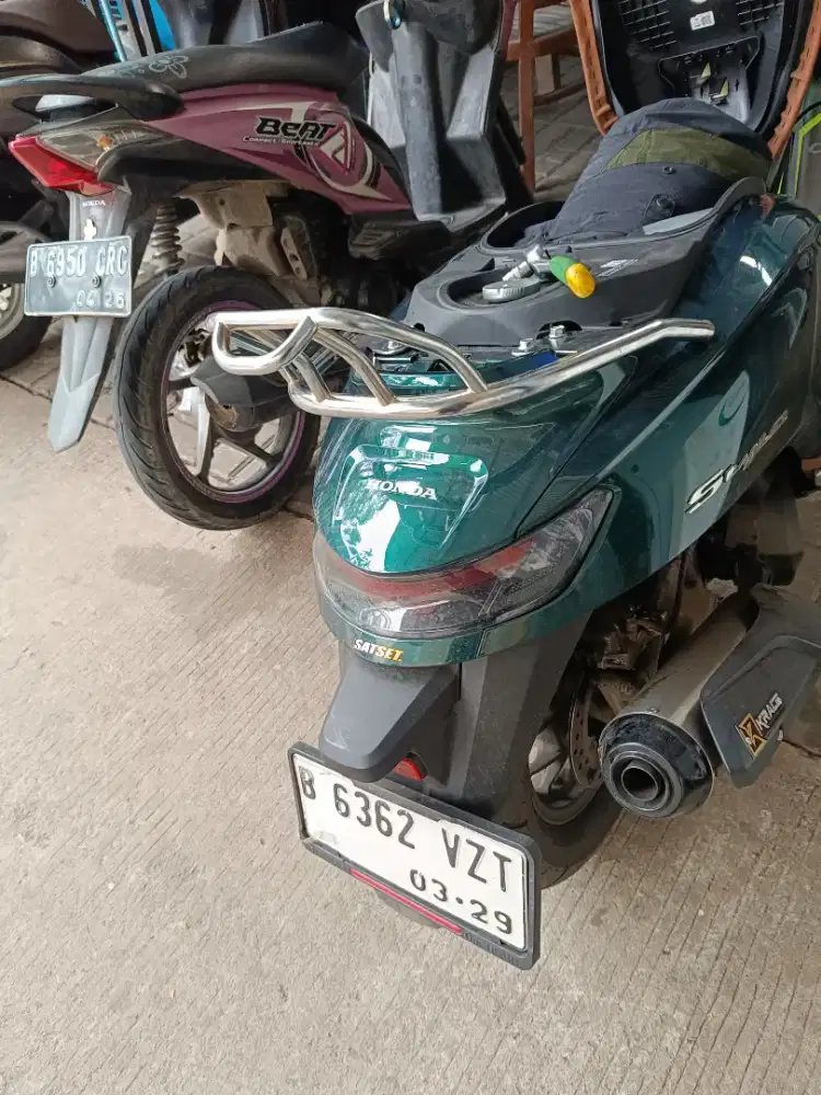 Motor honda stylo tahun 2024 wrna hijau, stylo tahun 2034 warna hijau