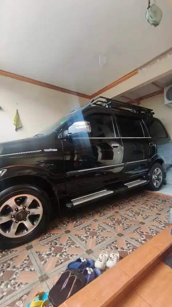 Isuzu black panther limited edition