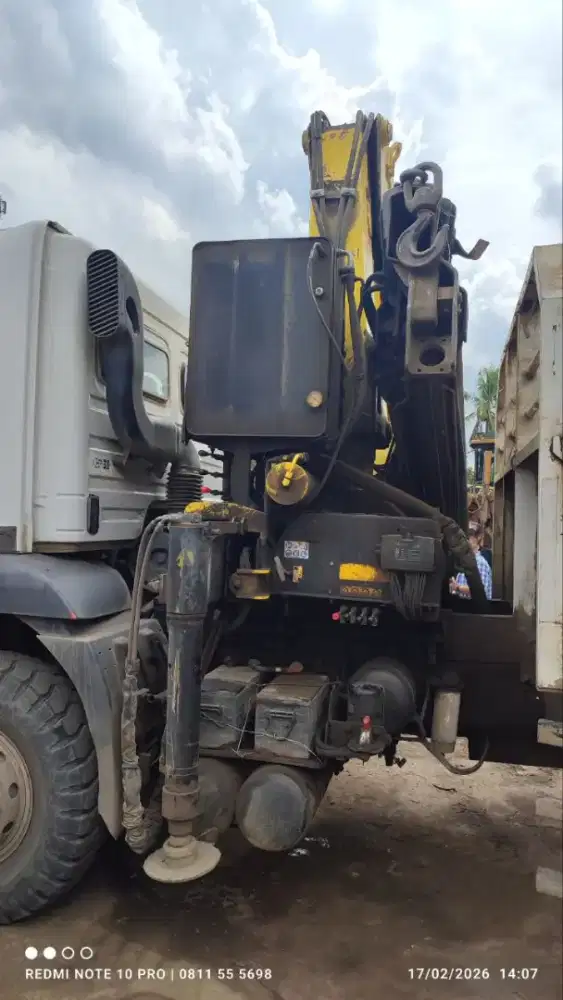 Truck Crane 12.5 Ton Faktur 
AXOR 2528 2021di Tenggarong