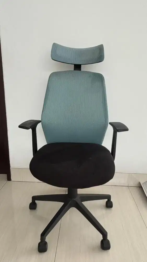 Informa Kursi kantor sandaran tinggi