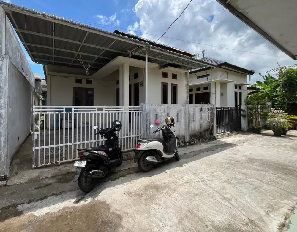 Rmh minimalis type 80 GP neusu depan swalayan 2M pusat kota madya