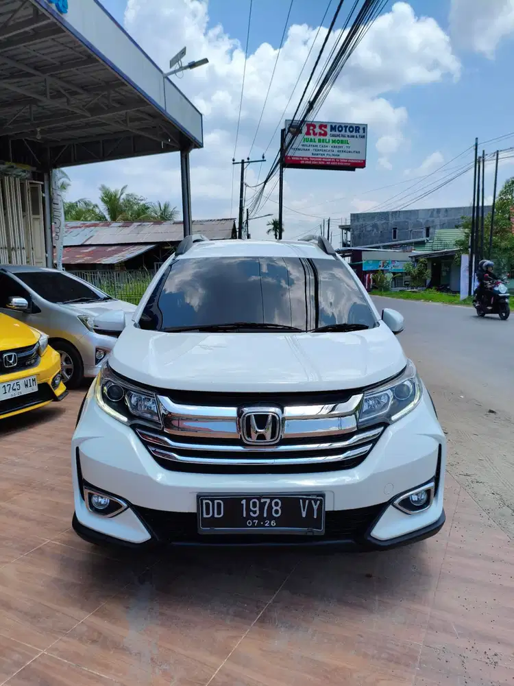 Honda BR-V E Facelift 1.5 2021 MT