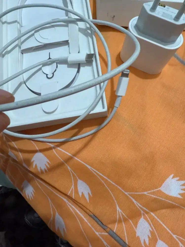 Kabel usb bekas iphone 14 Ori