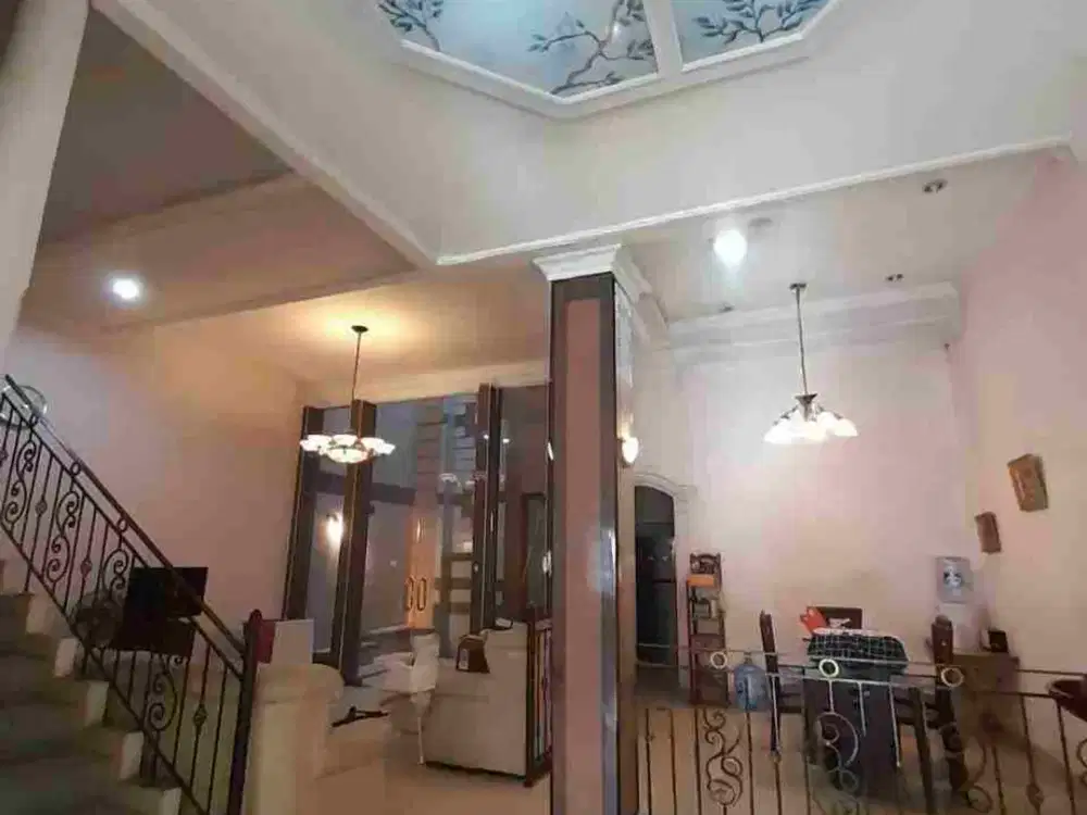 jual rumah rapi Sunter 8 x 18 siap huni 3 lantai hanya 5.5M