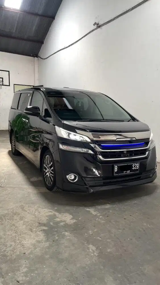 TOYOTA VELLFIRE 2.5 G AT