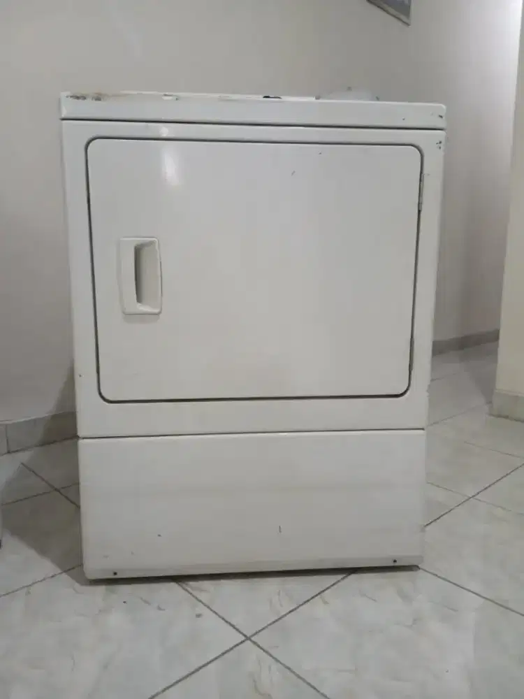 Pengering baju bekas masih ori