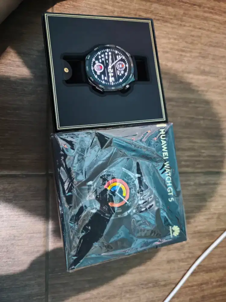 Huawei Watch GT 5 lengkap mulus ori like New