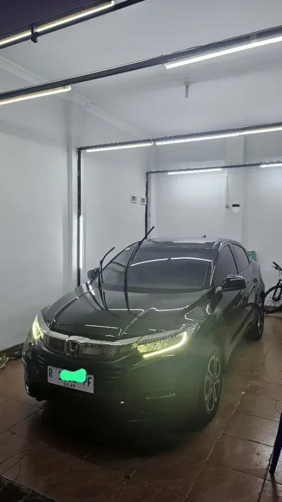 HRV SE 2019 Like New Tangan 1