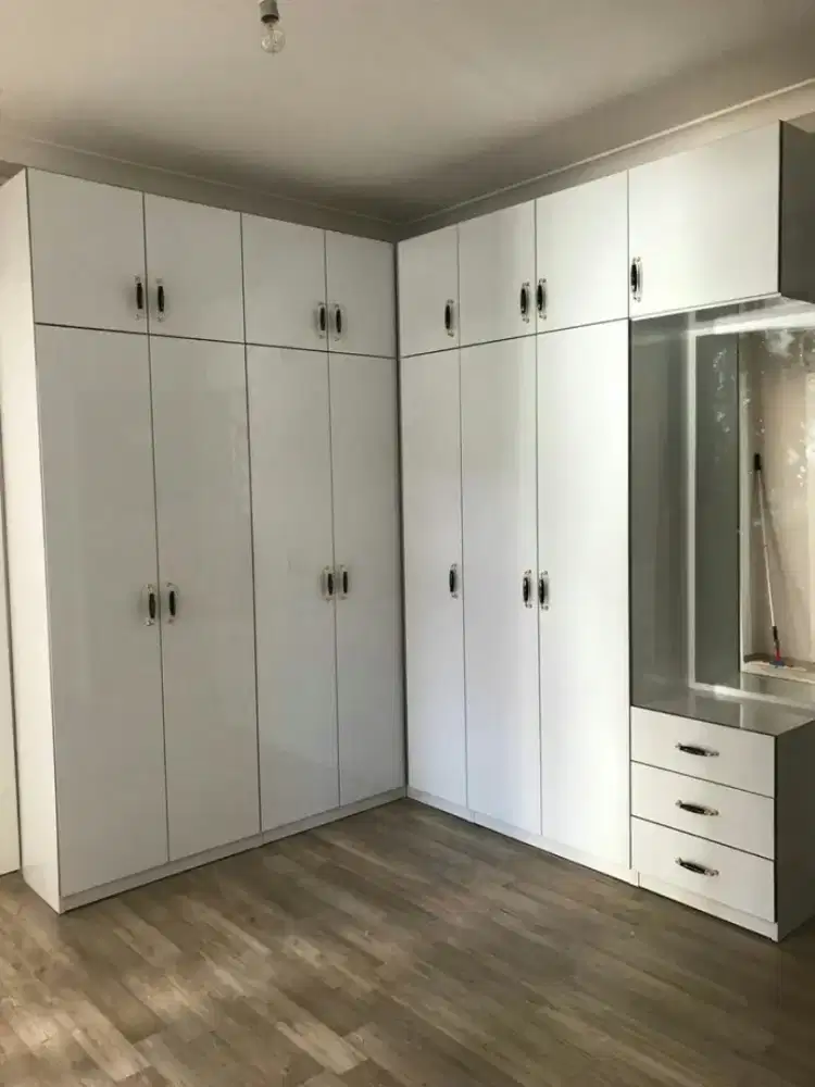 Lemari Baju Pakaian Custom Minimalis Termurah Lampung