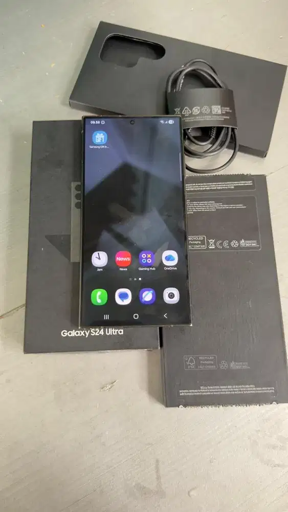 Samsung S24 Ultra Black 12/512GB Lengkap All Operator ON