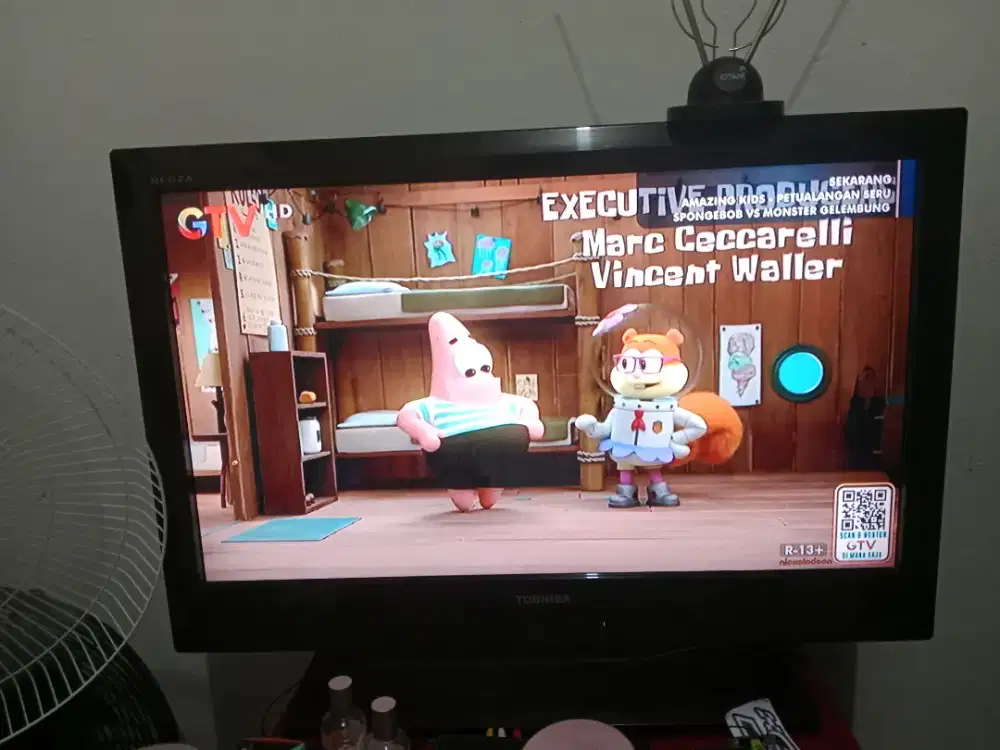 LCD TV TOSHIBA REGZA 32 Lengkap STB