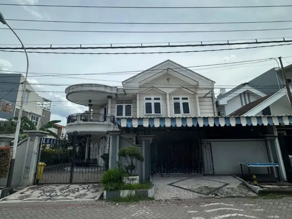 Rumah 2 Lantai Bagus SHM di Sutorejo Timur  Siap Huni