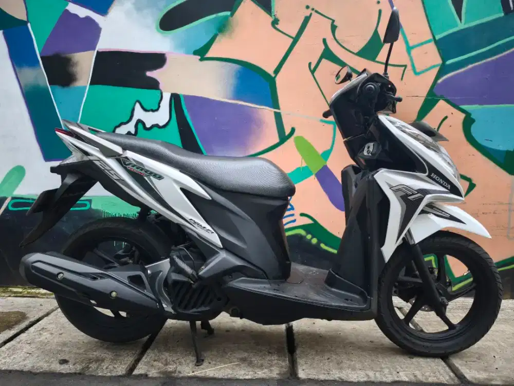 Honda Vario 125 Bohlam KZR Th.2014 B.Dki Pjk Pjg Mesin Halus Lengkap