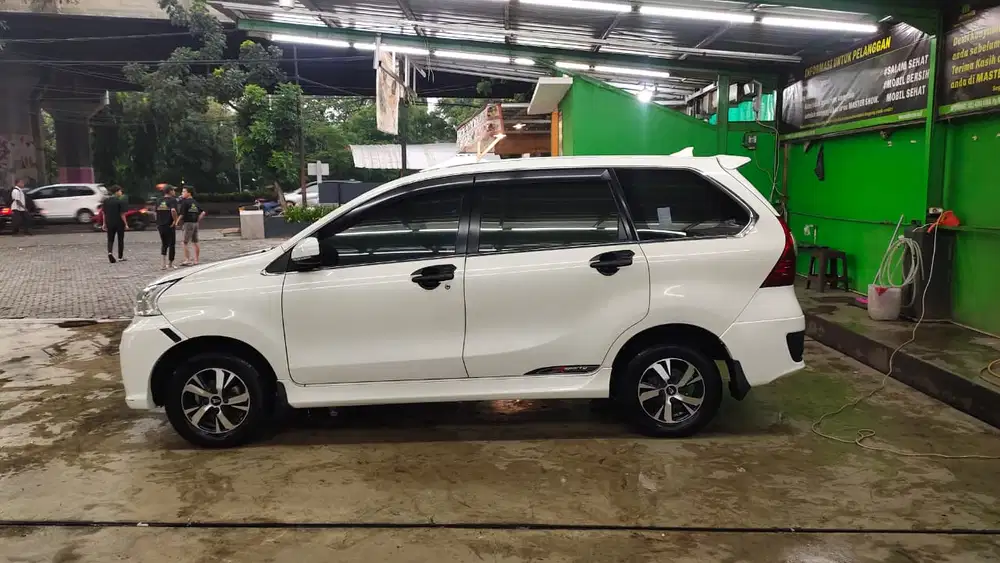Daihatsu Xenia R Sporty 2016