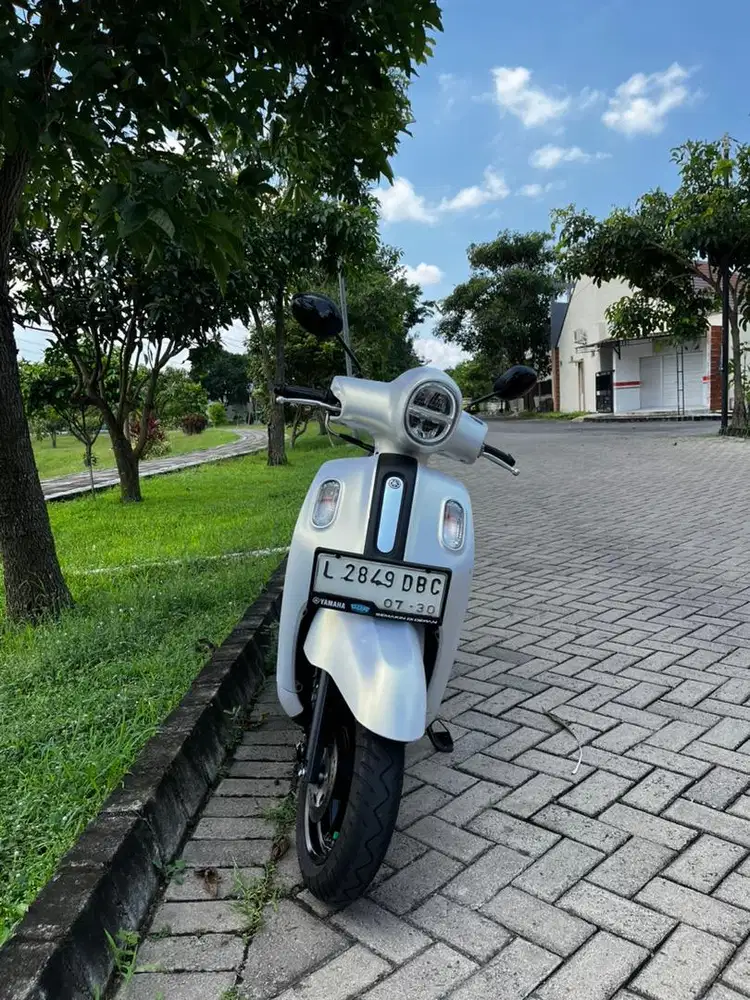 Yamaha Fazzio Hybrid Lux 2025